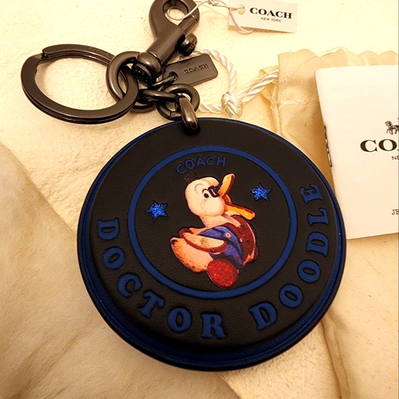 NWT Coach F32659 Vintage Fisher Doctor DOODLE Duck Toy Bag Charm Leather FOB - Picture 5 of 12